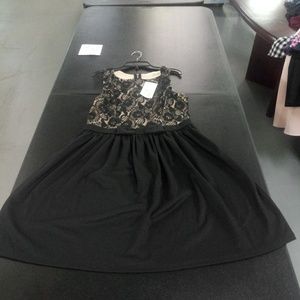 Rewind lace party dress